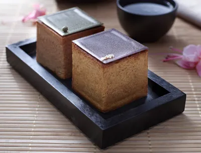 Tegral Satin Chocolate Cream Cake